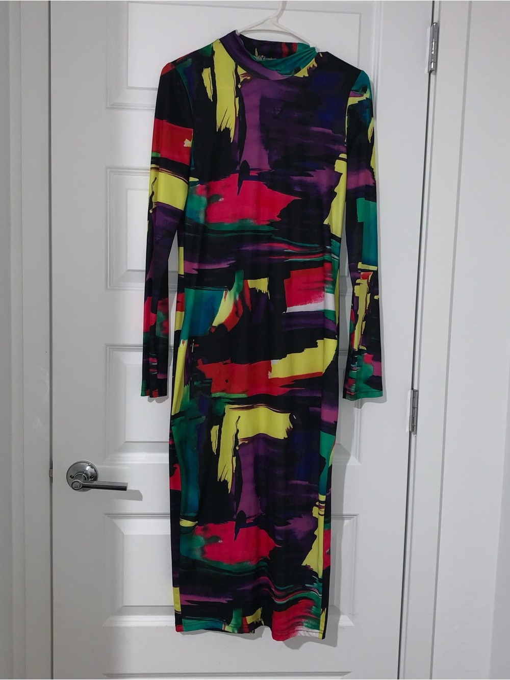 Long-Sleeve Abstract Brushstroke Midi Dress in Multi-Color